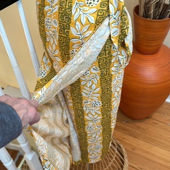 Kahala Hawaiian Island 🎉HP🎉wrap around skirt - Picture 2 of 8